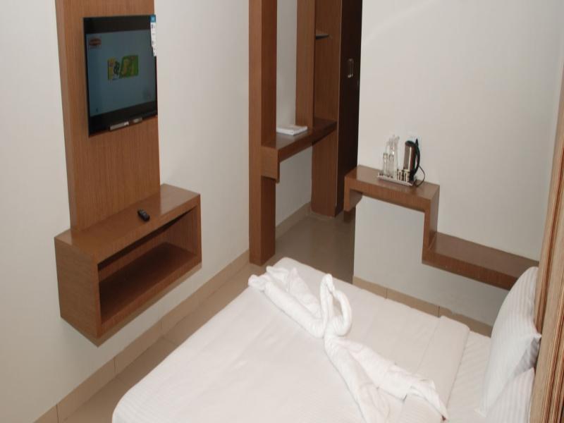 Hotel Pla Amrith Inn Tiruchirappalli Zewnętrze zdjęcie
